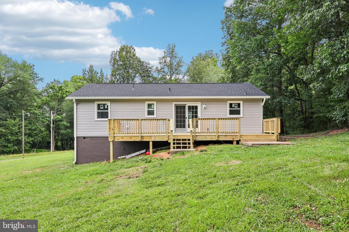 8159 Settle School Rd