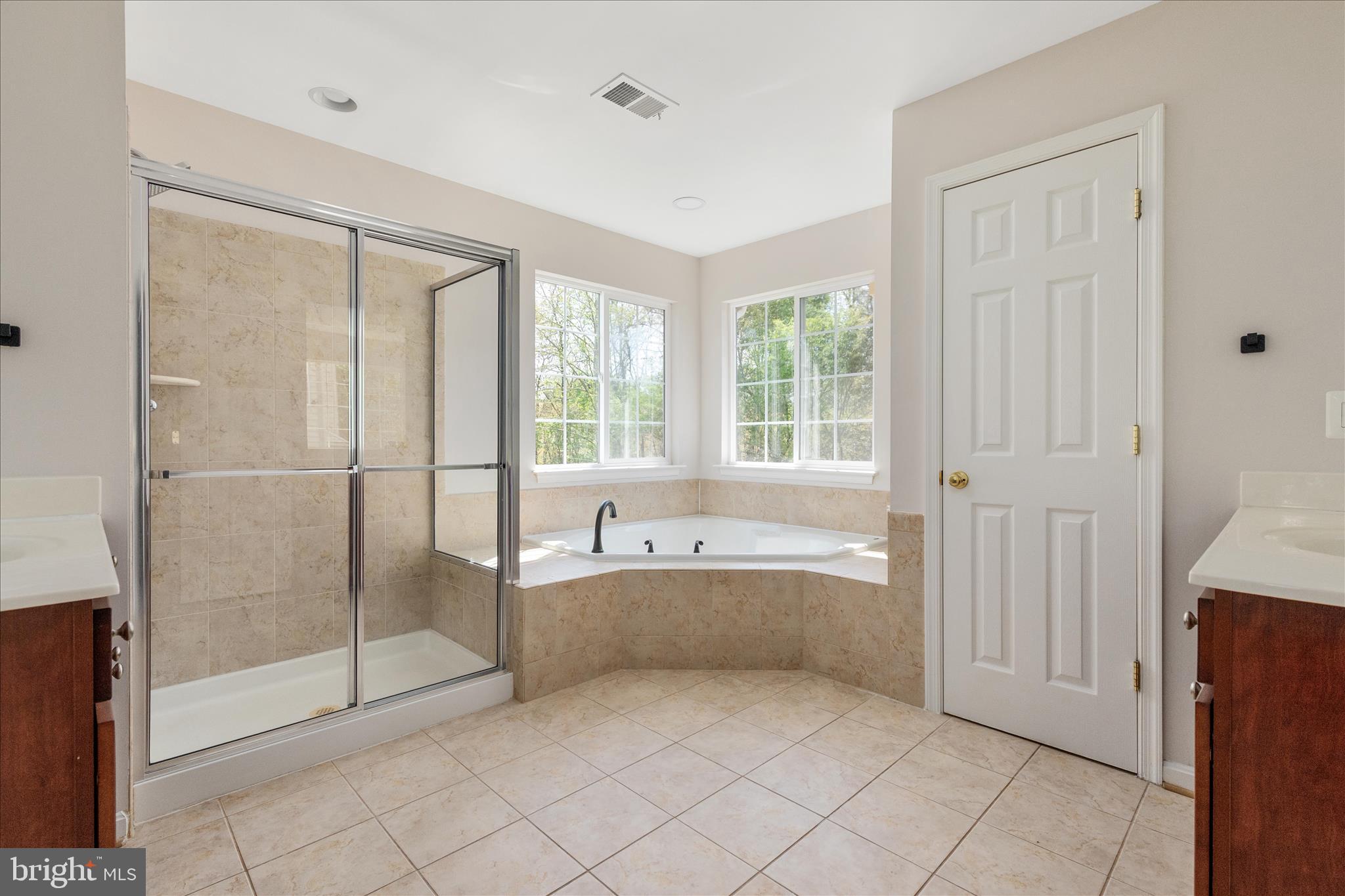 813 KINGSBROOK ROAD