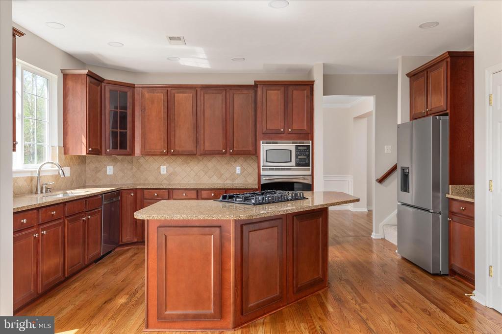 813 KINGSBROOK ROAD