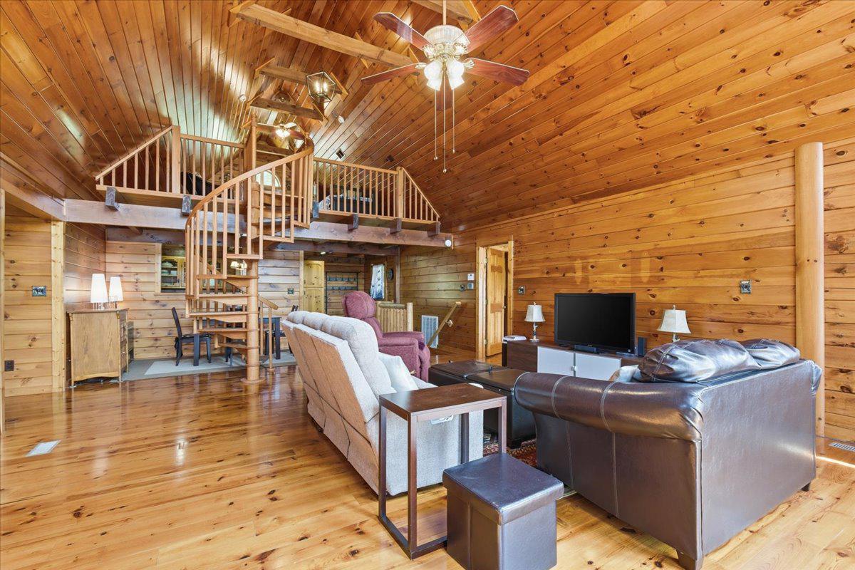 15240 SHEADS MOUNTAIN