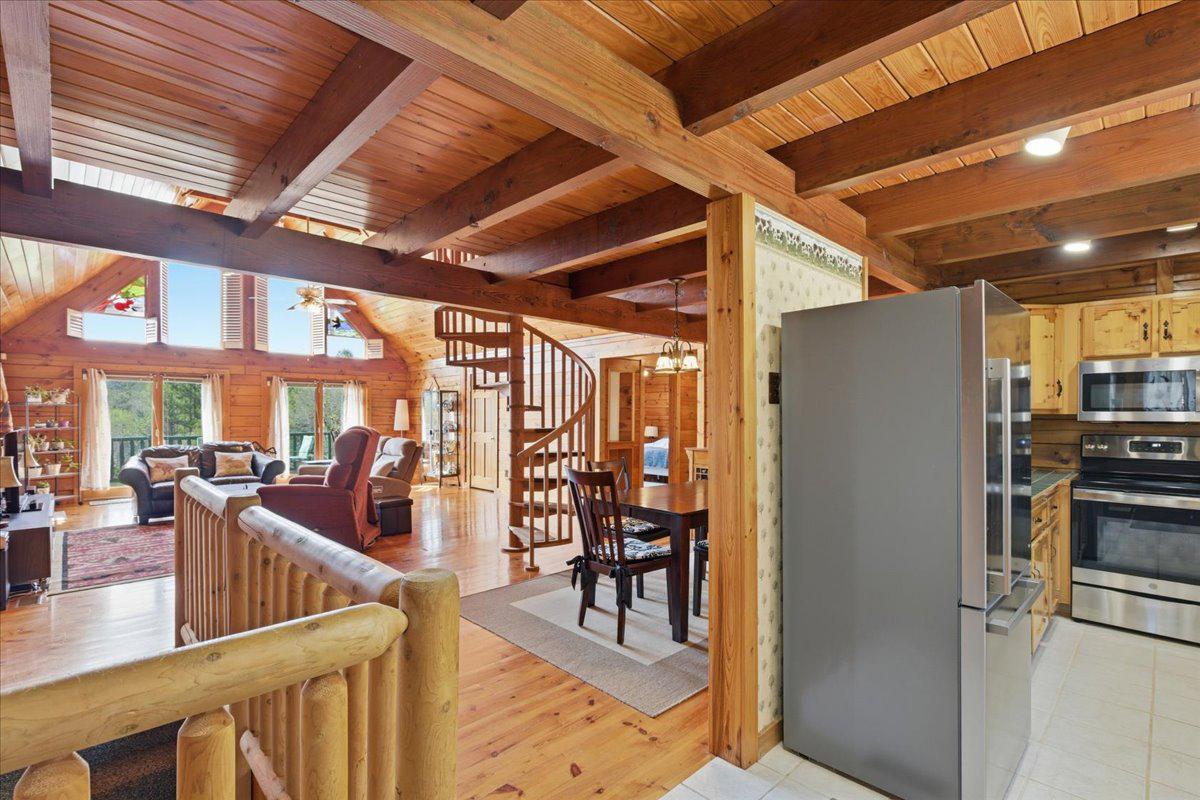 15240 SHEADS MOUNTAIN