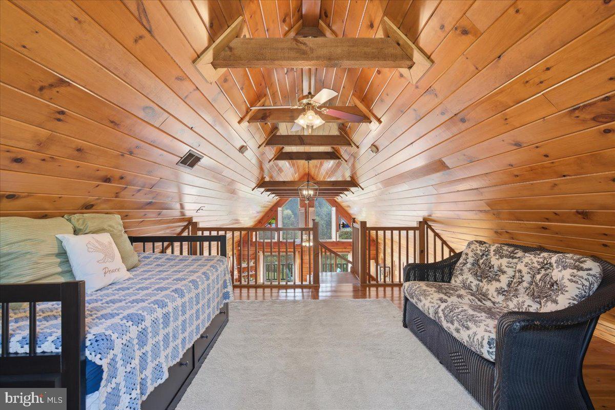 15240 SHEADS MOUNTAIN