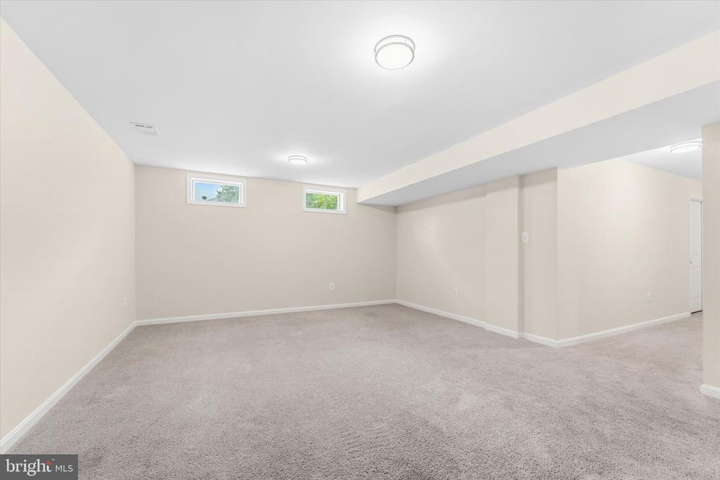 2024 CHESTNUT DRIVE
