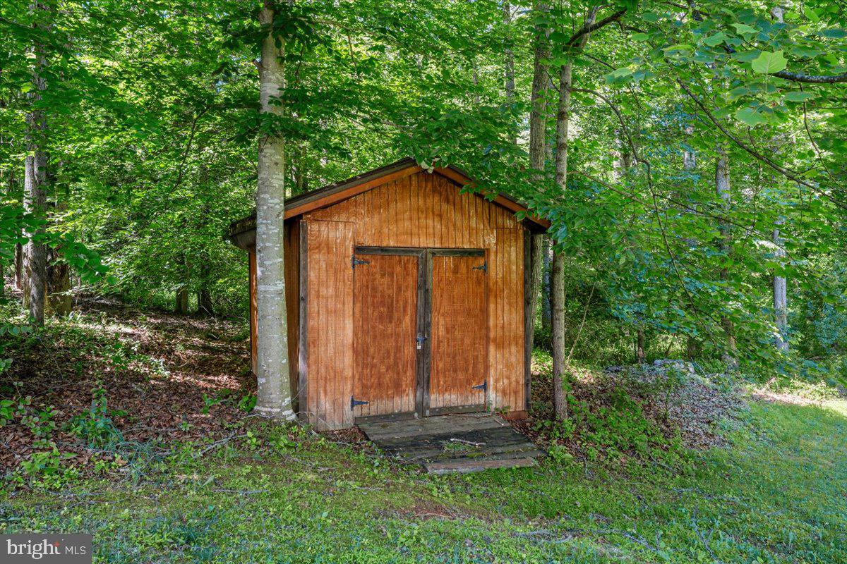 2300 SOMERSET DRIVE