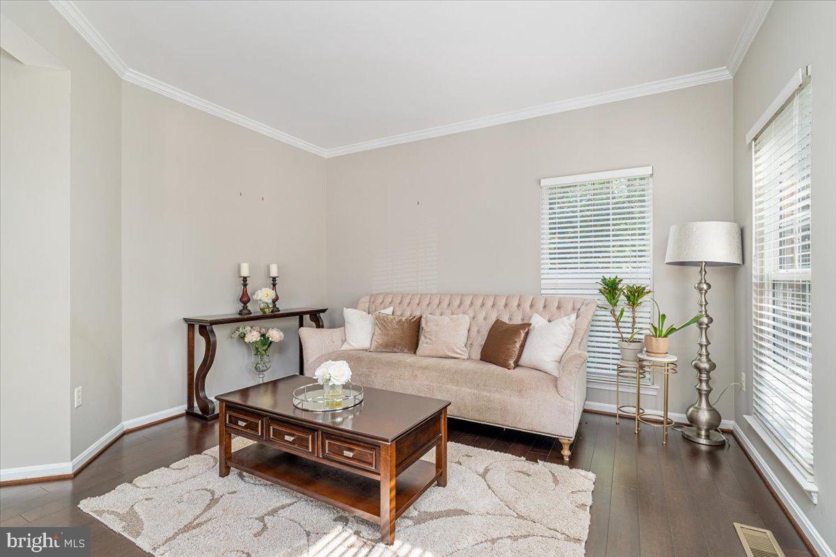 2300 SOMERSET DRIVE