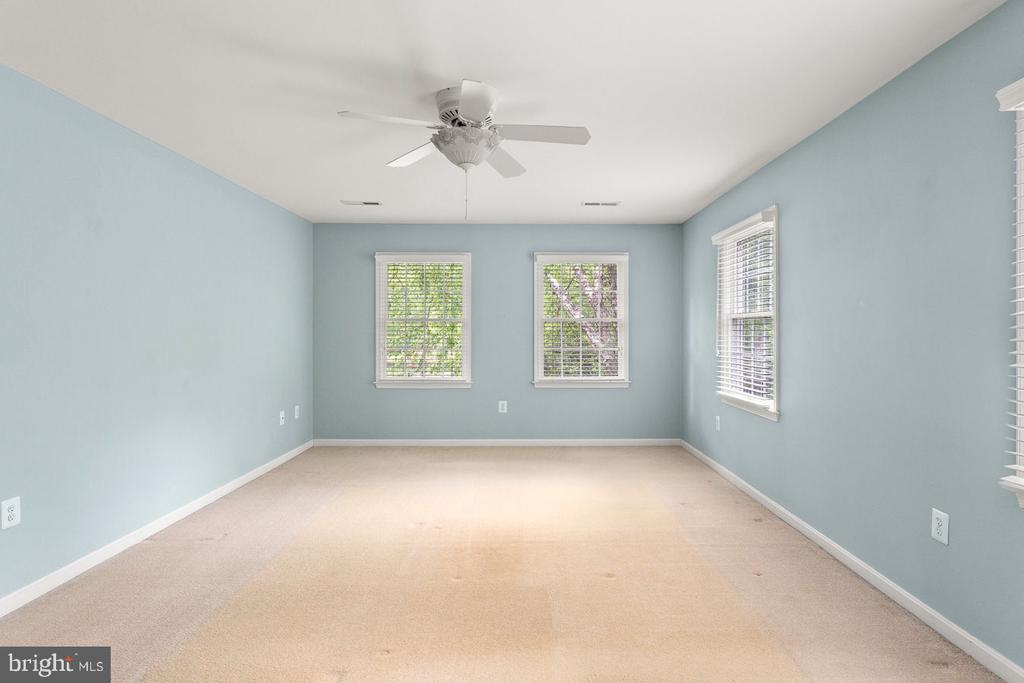 17277 KETTLEBROOK LANDING