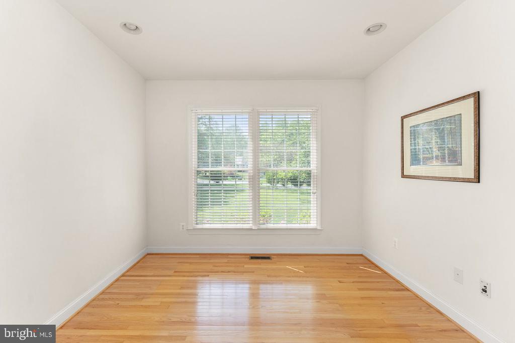 17277 KETTLEBROOK LANDING