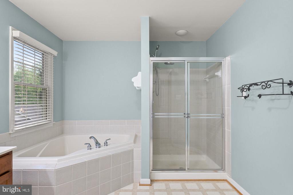 17277 KETTLEBROOK LANDING