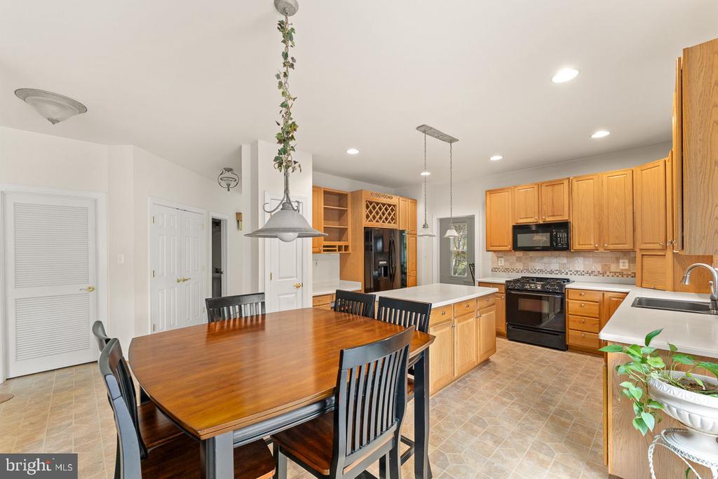 17277 KETTLEBROOK LANDING