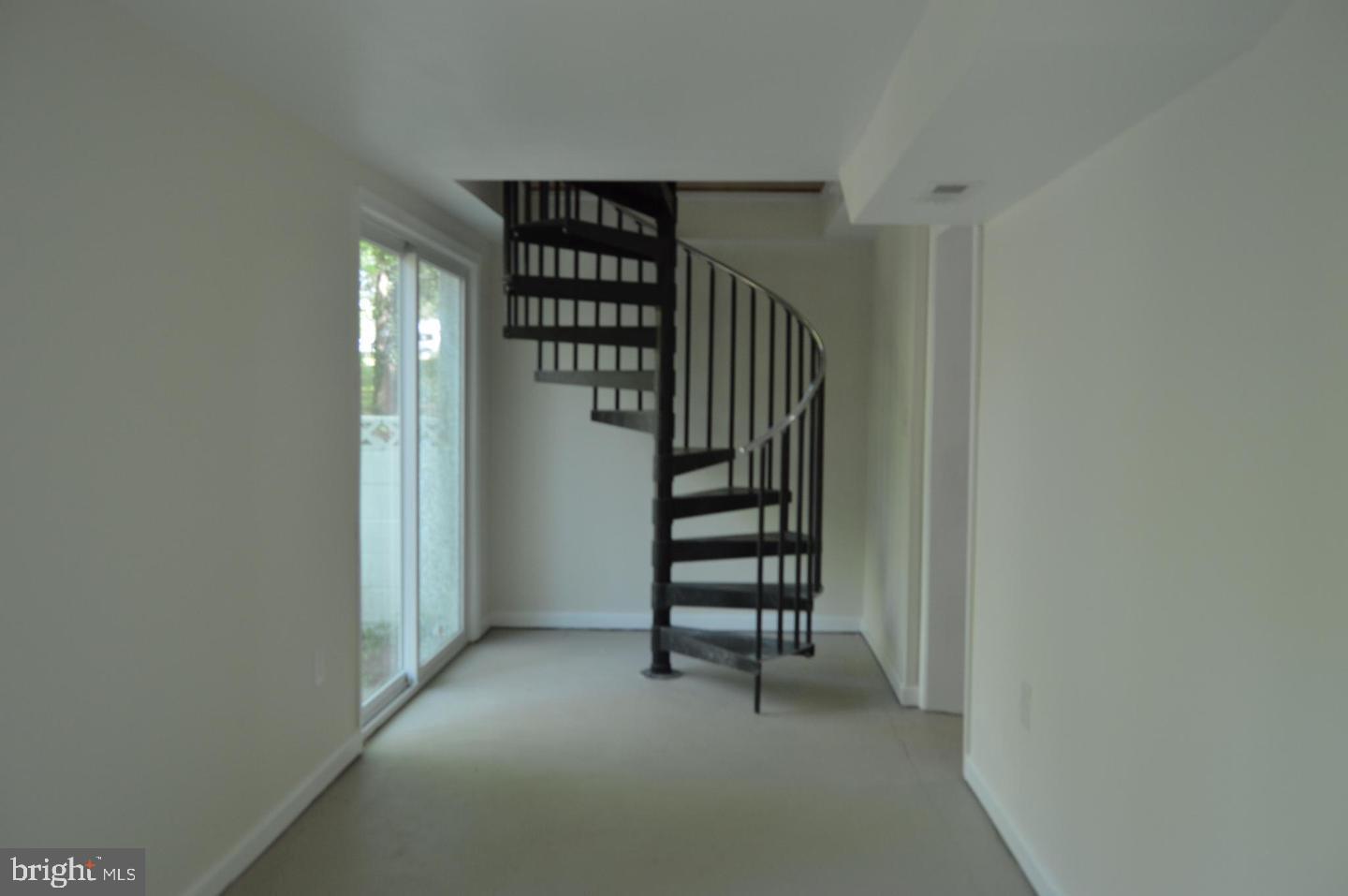 106 Cedar Ln