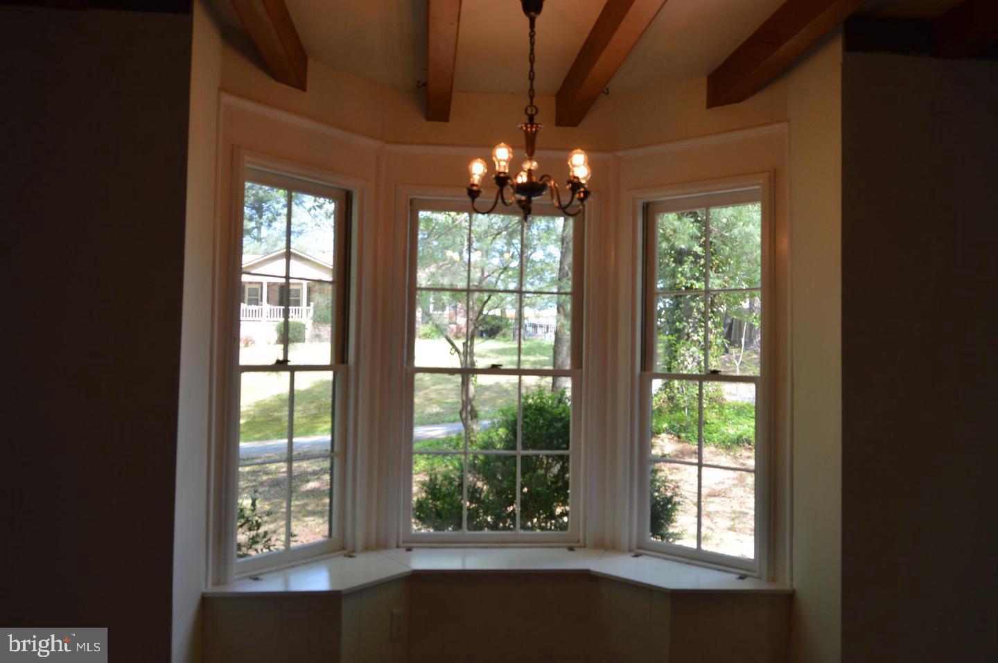 106 Cedar Ln