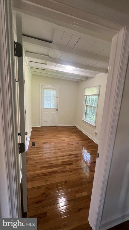 106 Cedar Ln