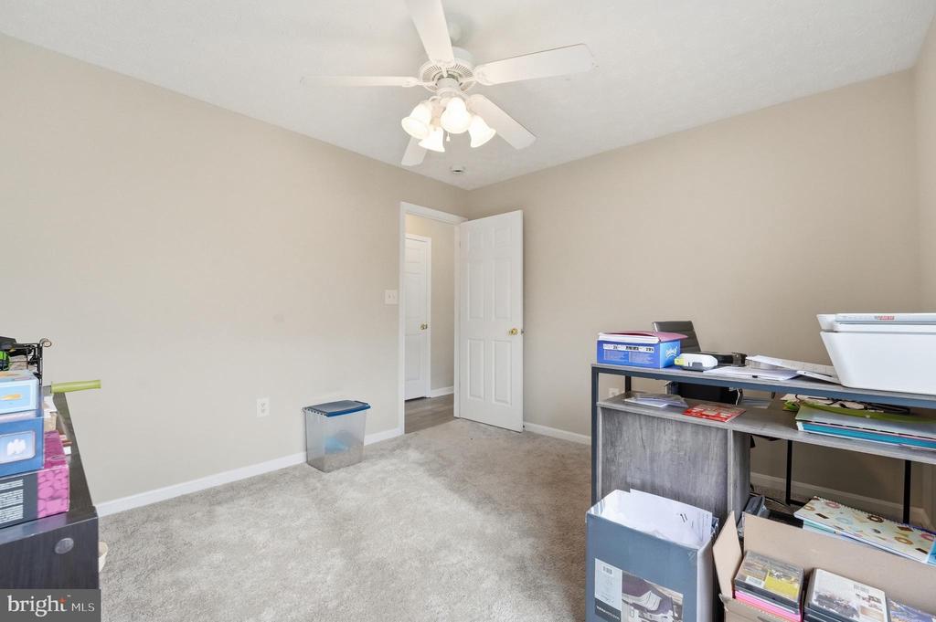 219 HOLLYSIDE DRIVE