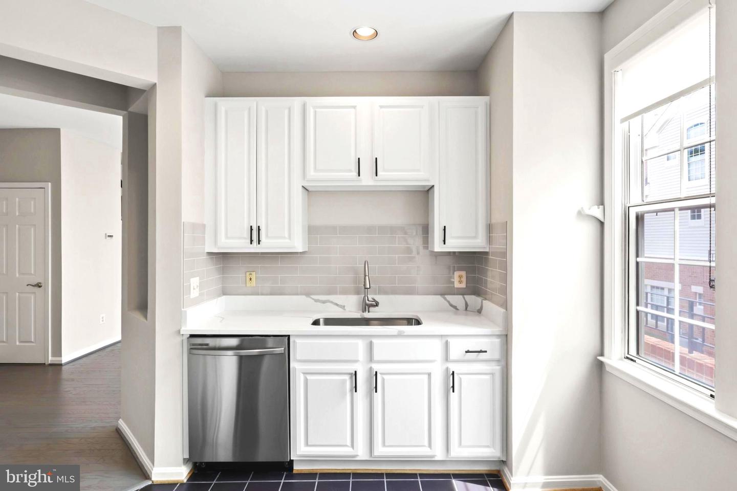 7035 HAYCOCK ROAD Unit: 105