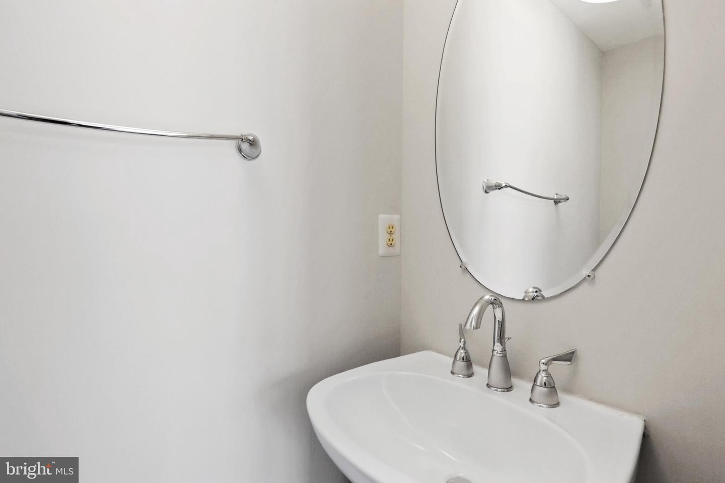 7035 HAYCOCK ROAD Unit: 105