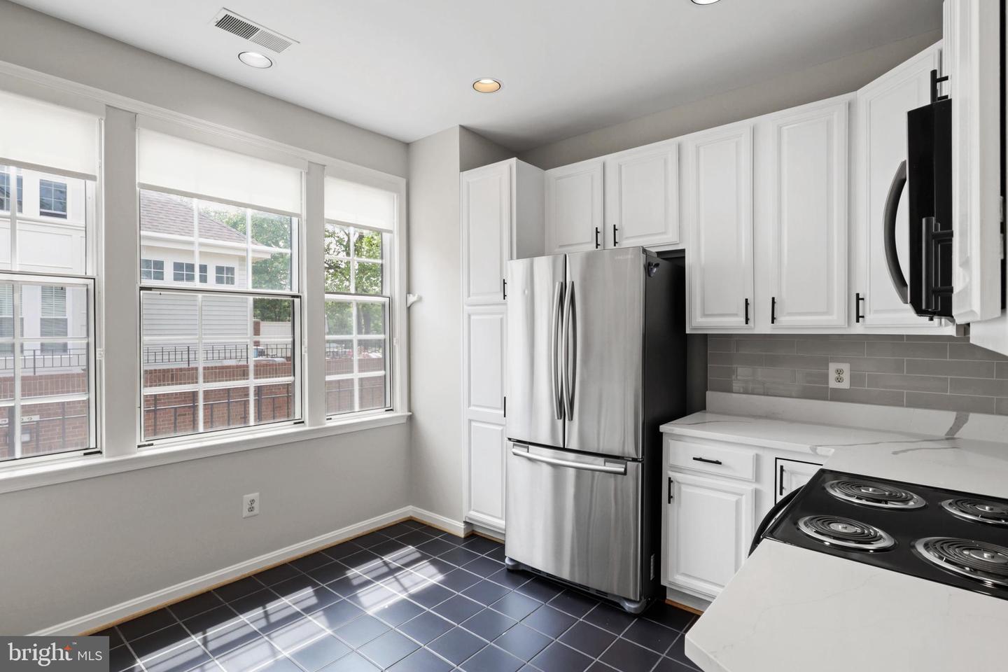 7035 HAYCOCK ROAD Unit: 105