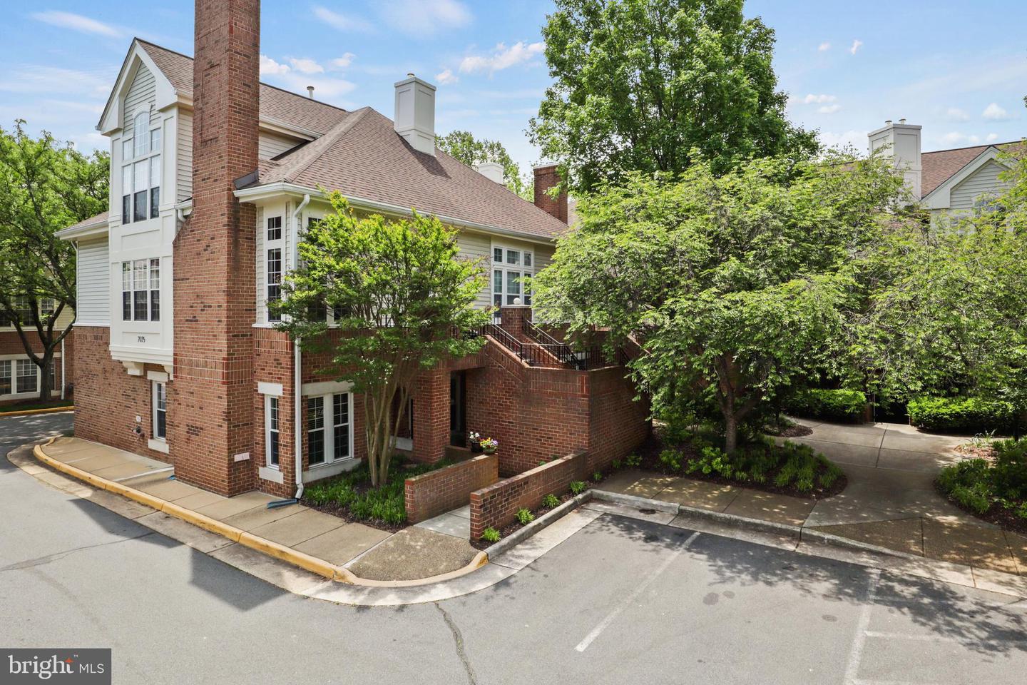 7035 HAYCOCK ROAD Unit: 105