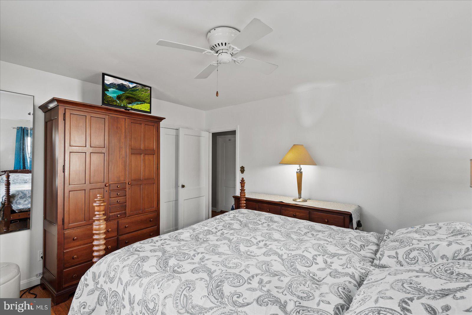 121 W Westmoreland ROAD