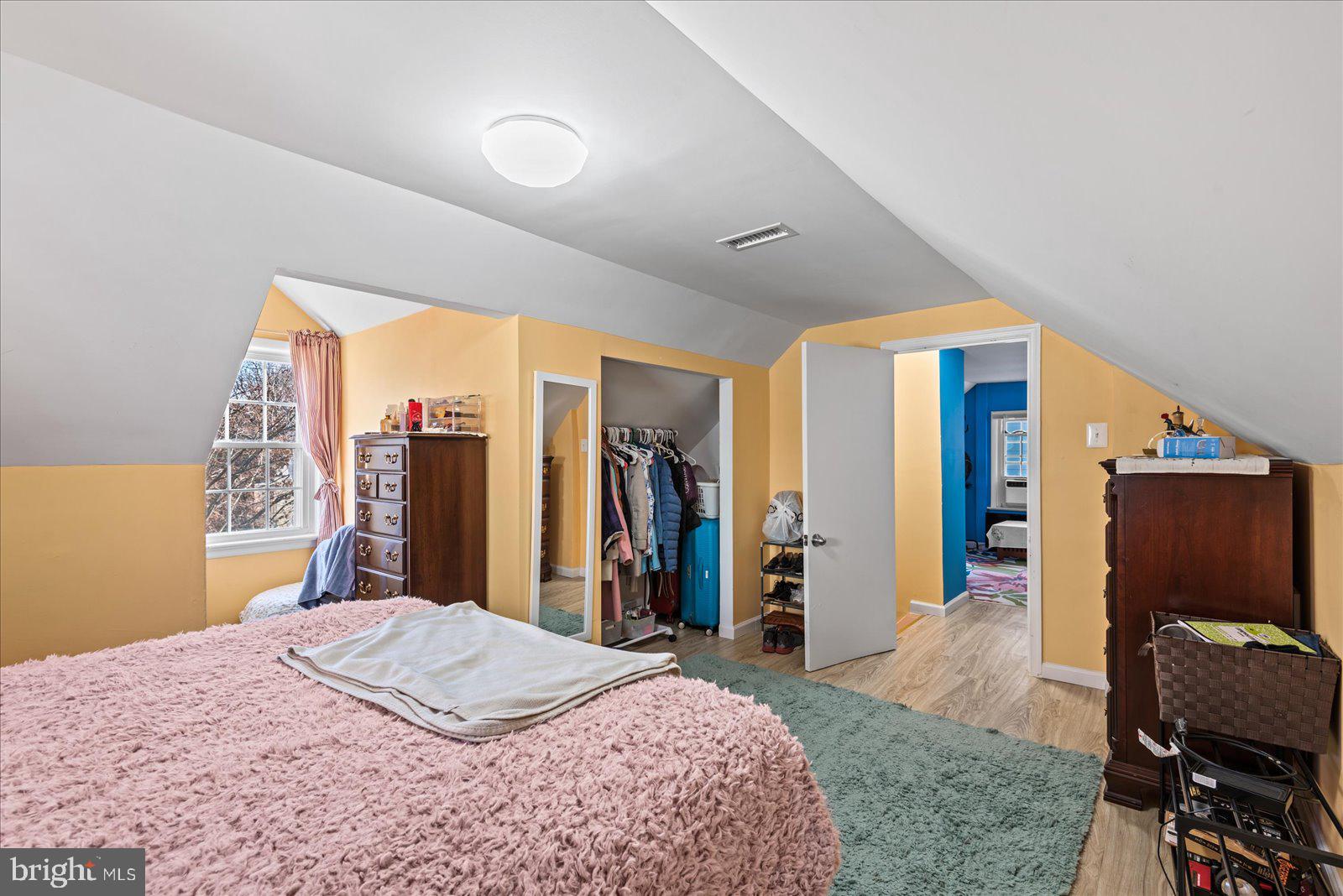 121 W Westmoreland ROAD