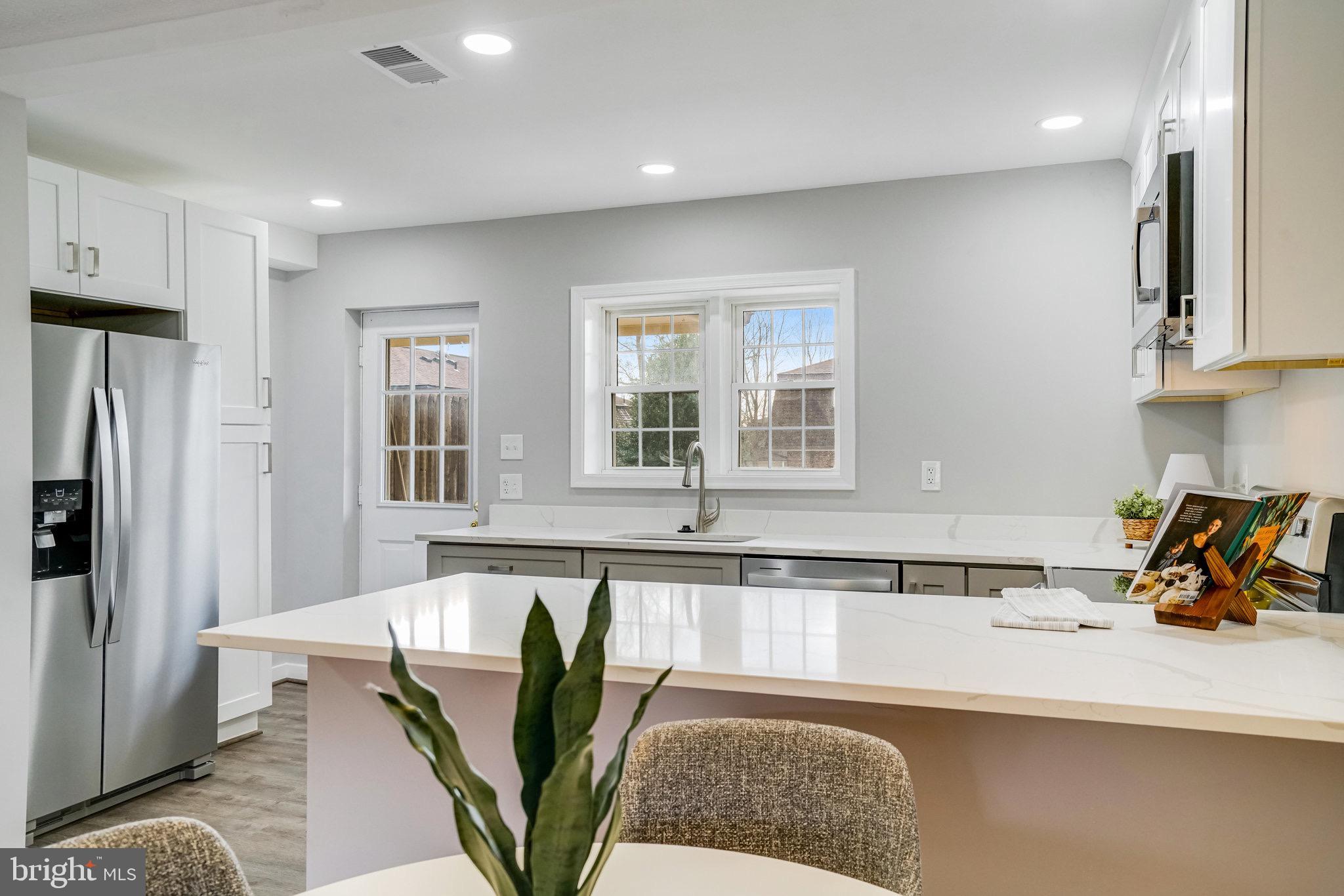 144 S Virginia Ave #31
