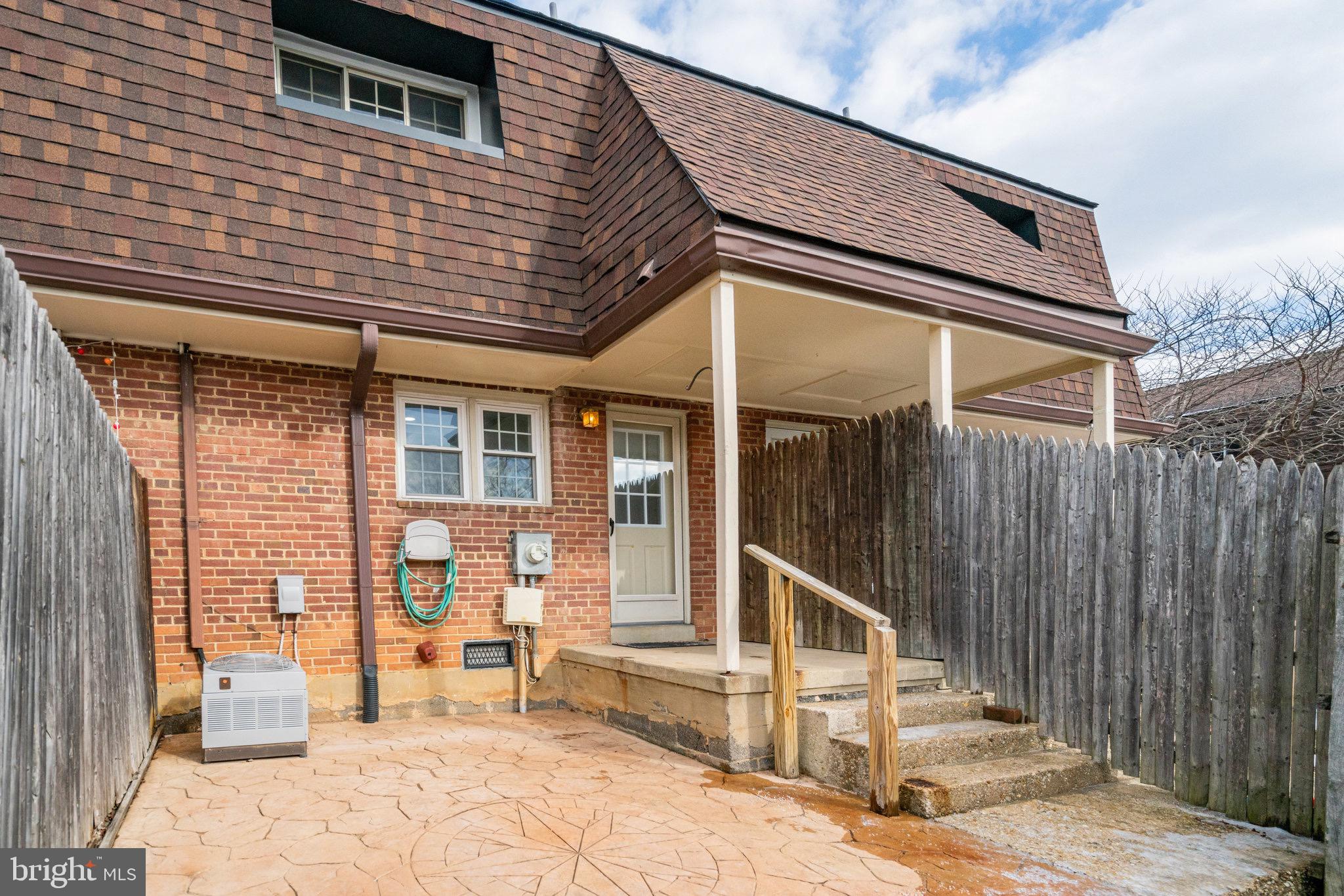 144 S Virginia Ave #31