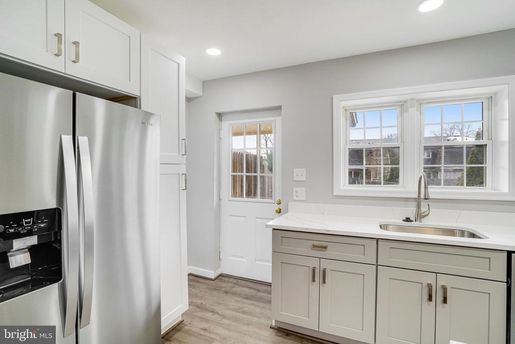 144 S Virginia Ave #31