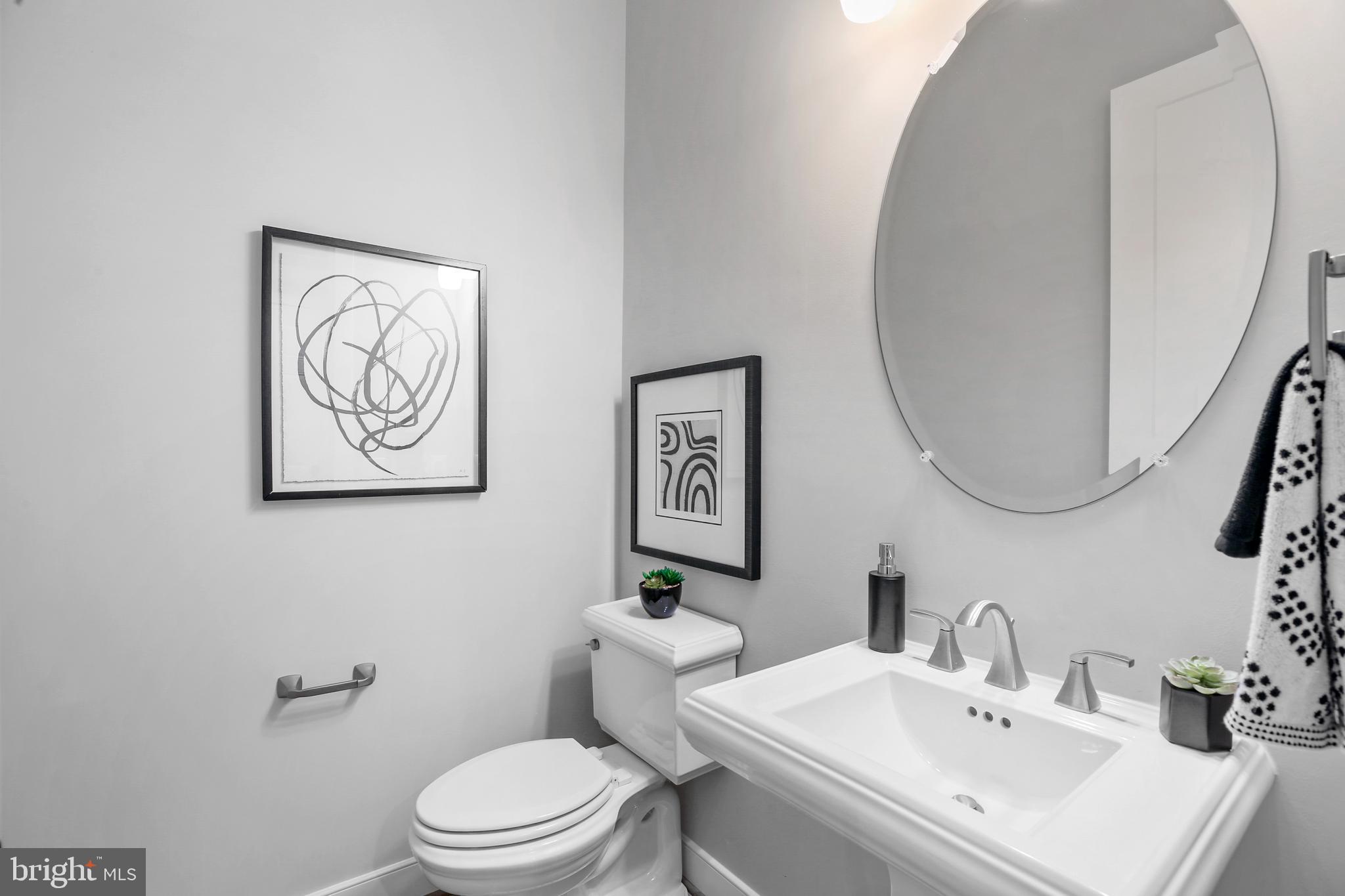 411 S VIRGINIA AVENUE