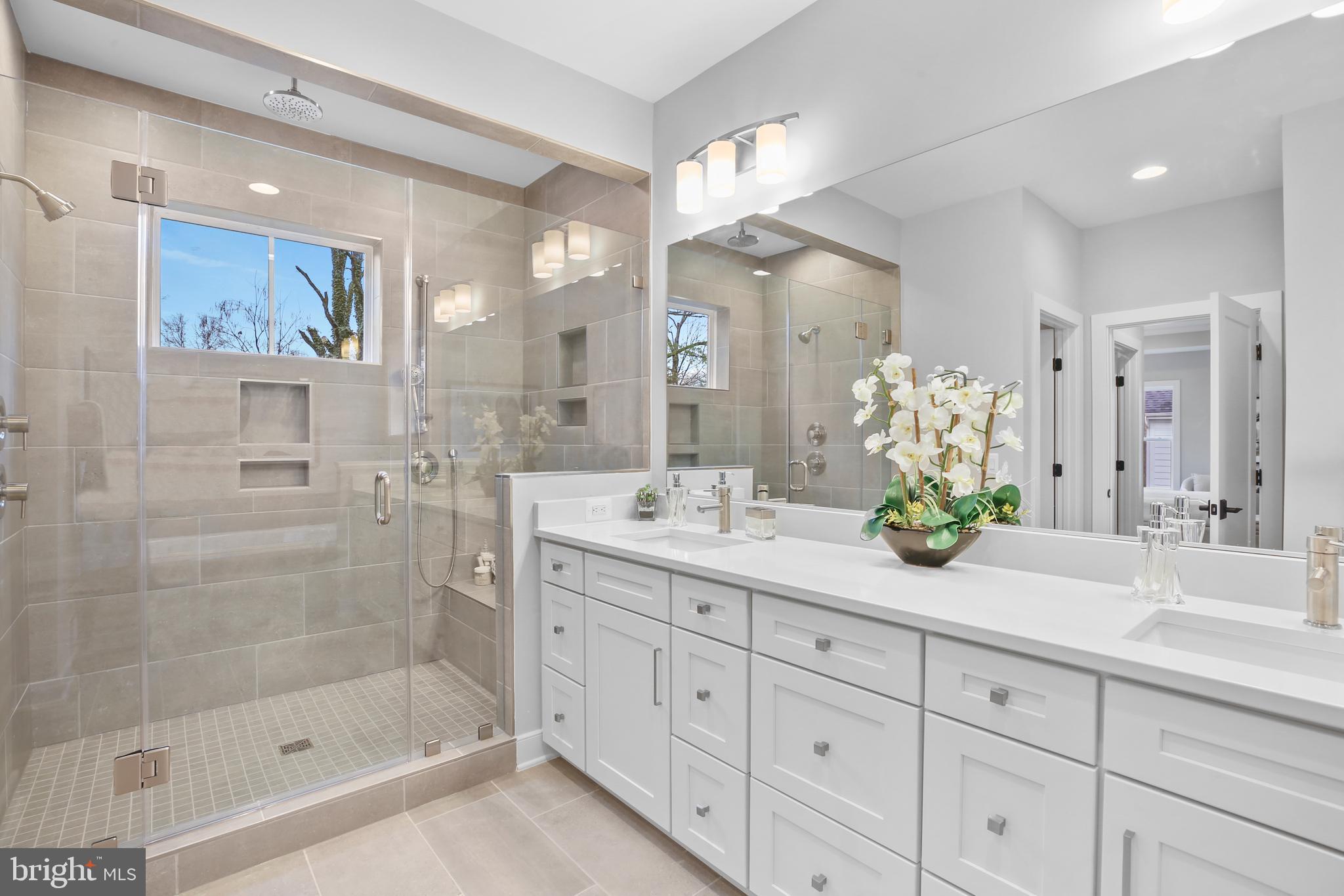 411 S VIRGINIA AVENUE