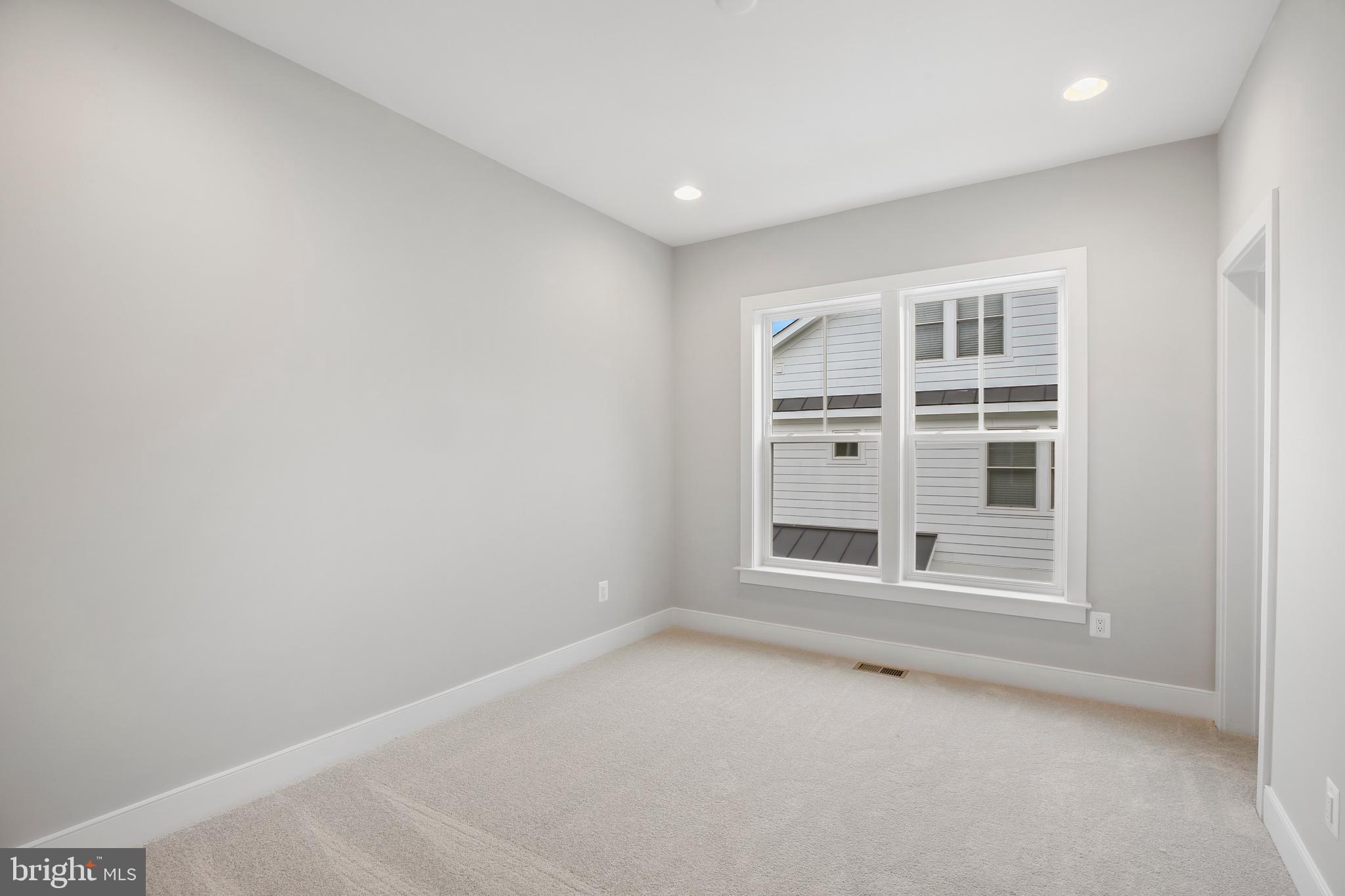 411 S VIRGINIA AVENUE