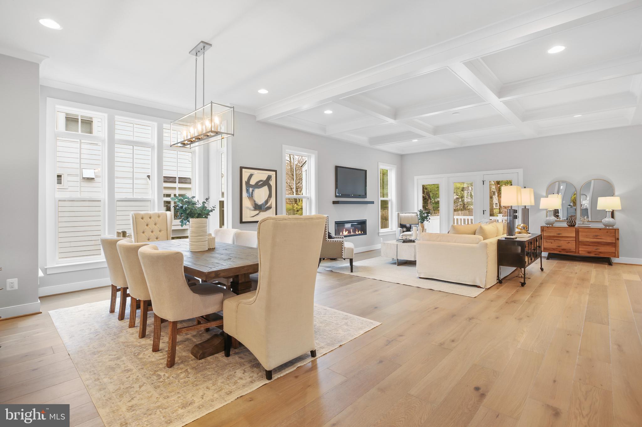 411 S VIRGINIA AVENUE