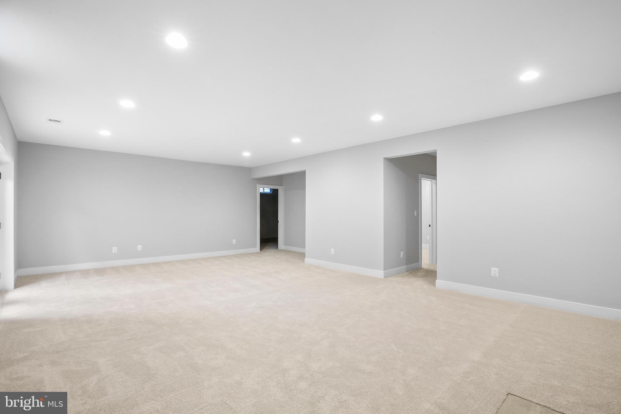 411 S VIRGINIA AVENUE