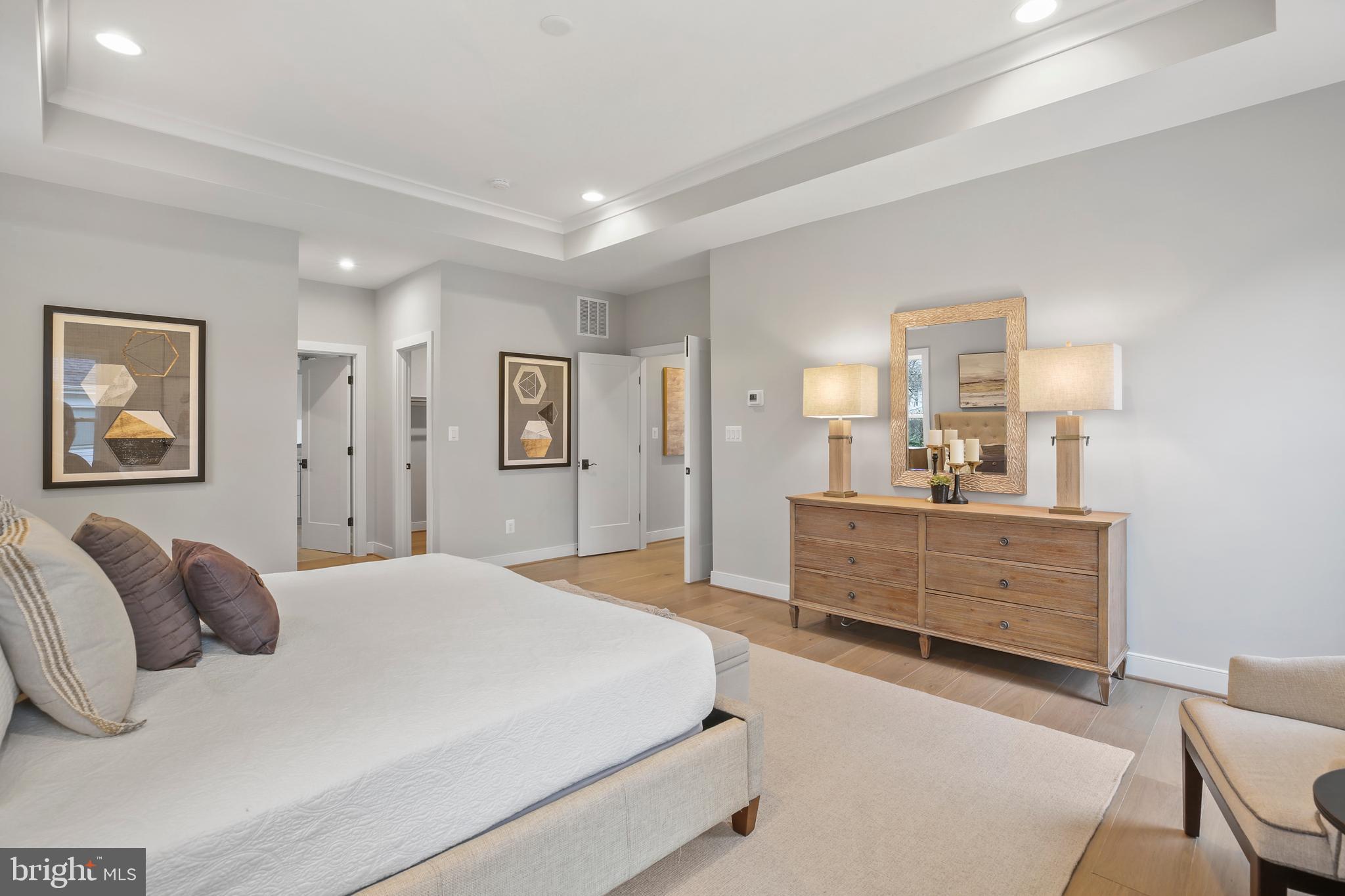 411 S VIRGINIA AVENUE