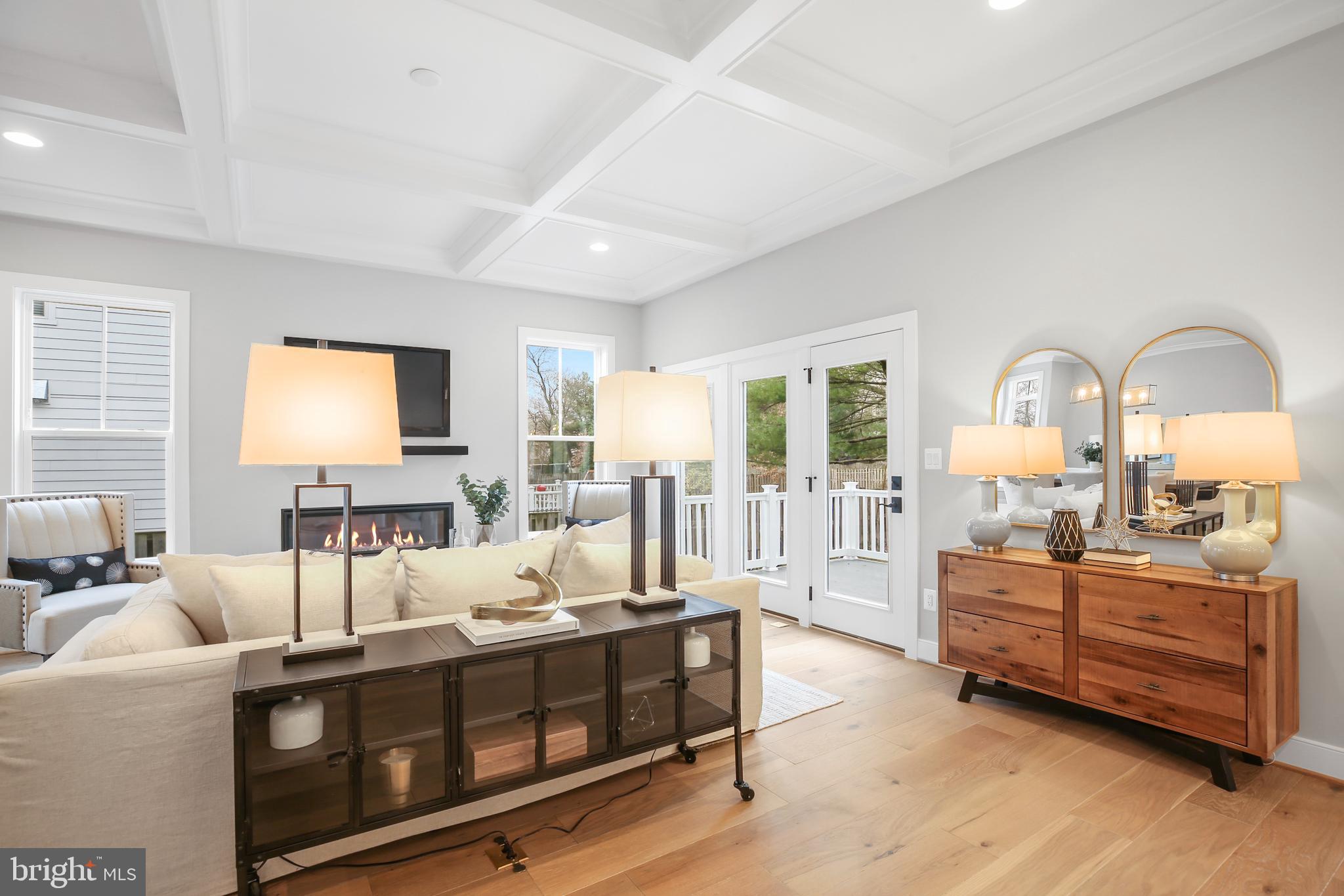 411 S VIRGINIA AVENUE