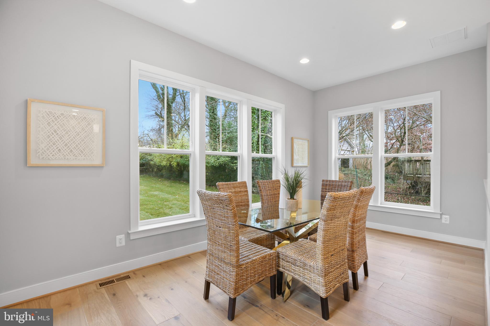 411 S VIRGINIA AVENUE