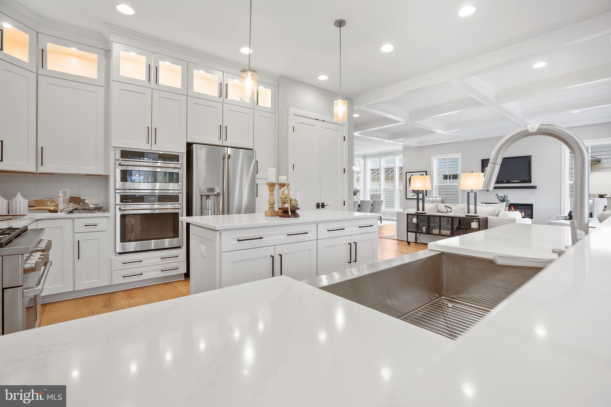 411 S VIRGINIA AVENUE