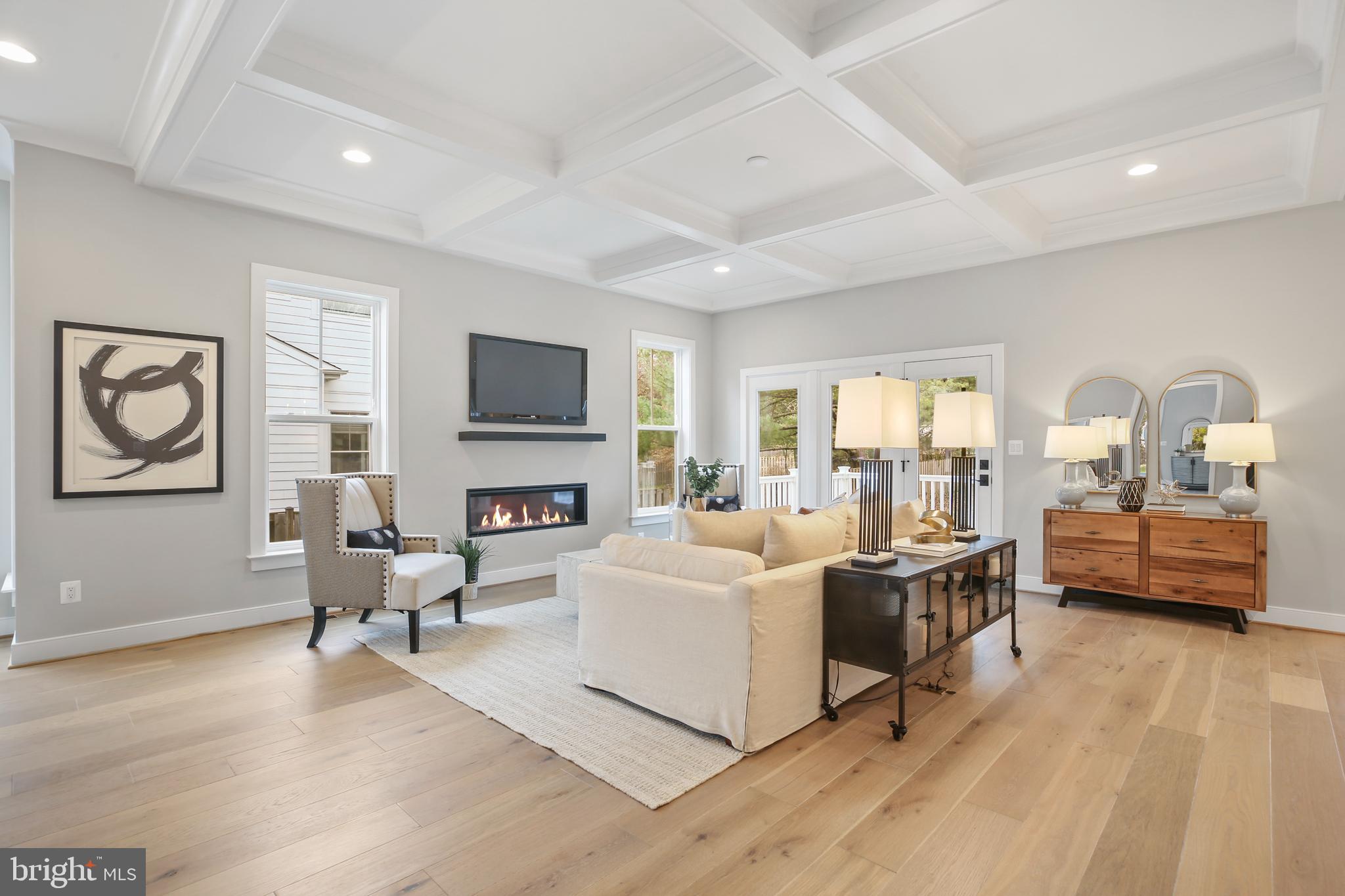 411 S VIRGINIA AVENUE