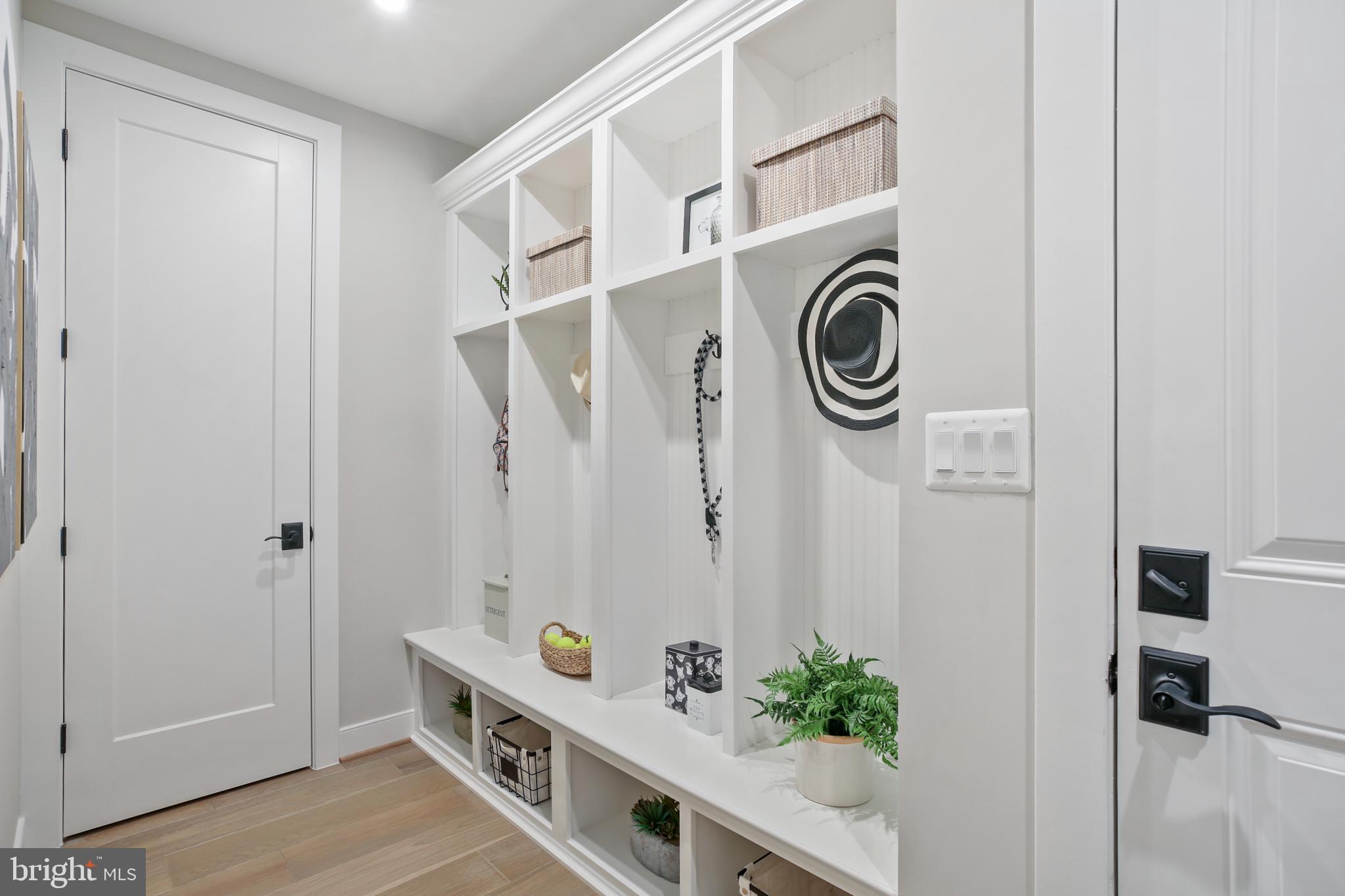 411 S VIRGINIA AVENUE