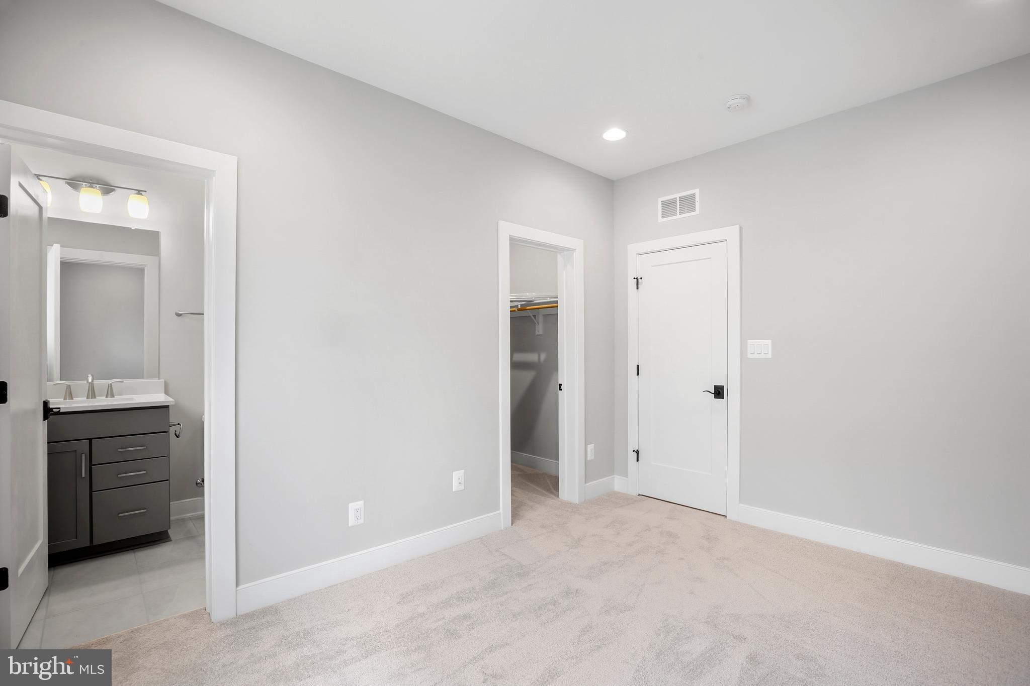 411 S VIRGINIA AVENUE