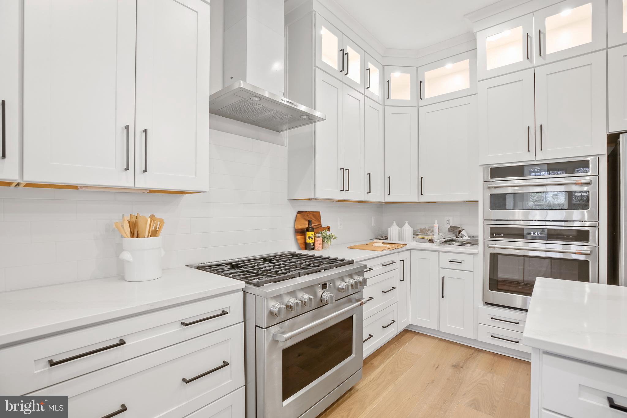 411 S VIRGINIA AVENUE