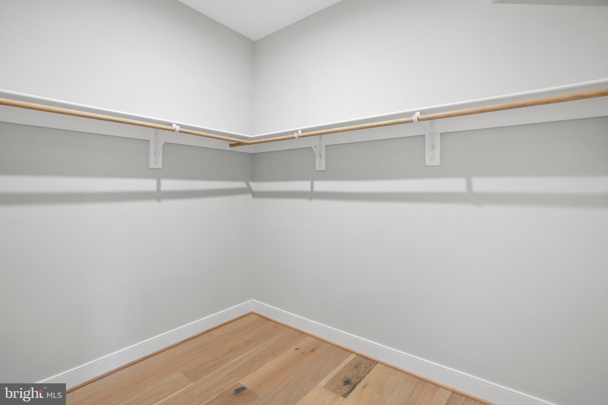 411 S VIRGINIA AVENUE