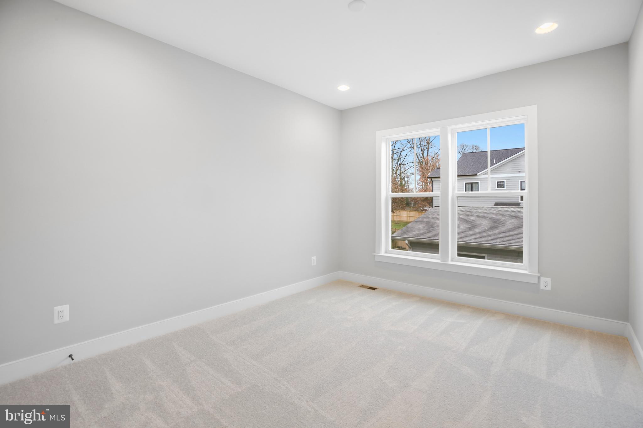 411 S VIRGINIA AVENUE