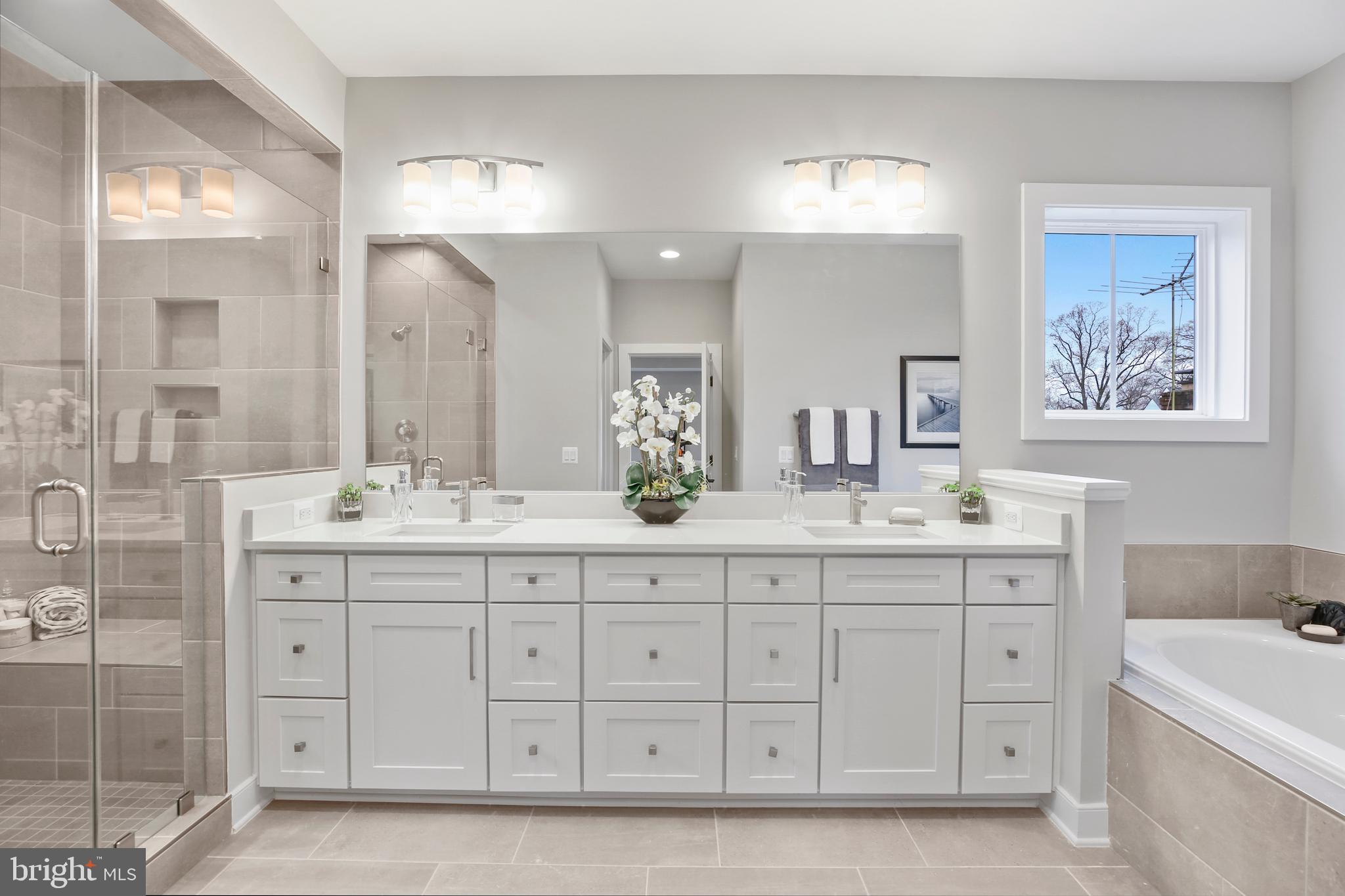 411 S VIRGINIA AVENUE