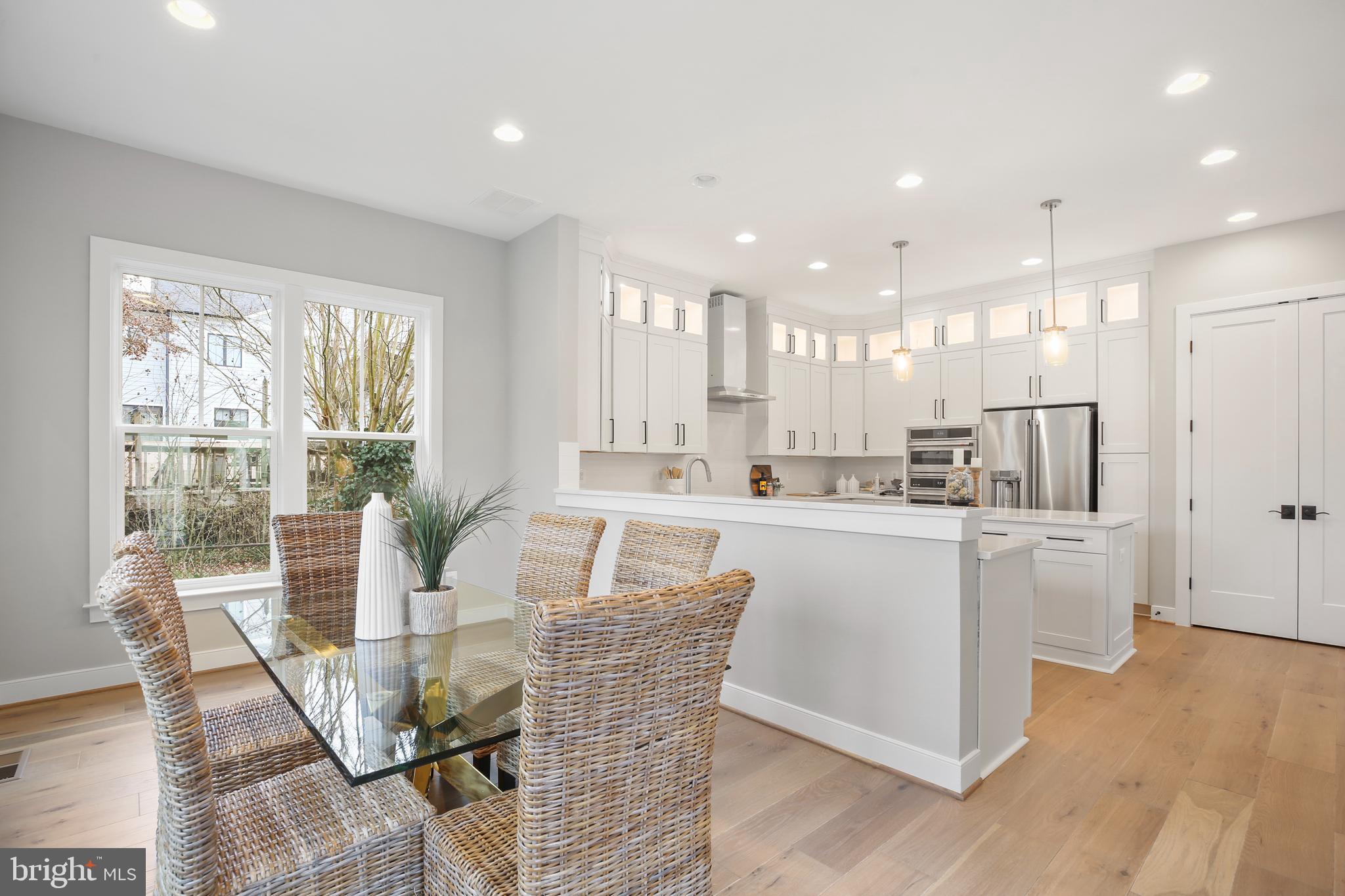 411 S VIRGINIA AVENUE