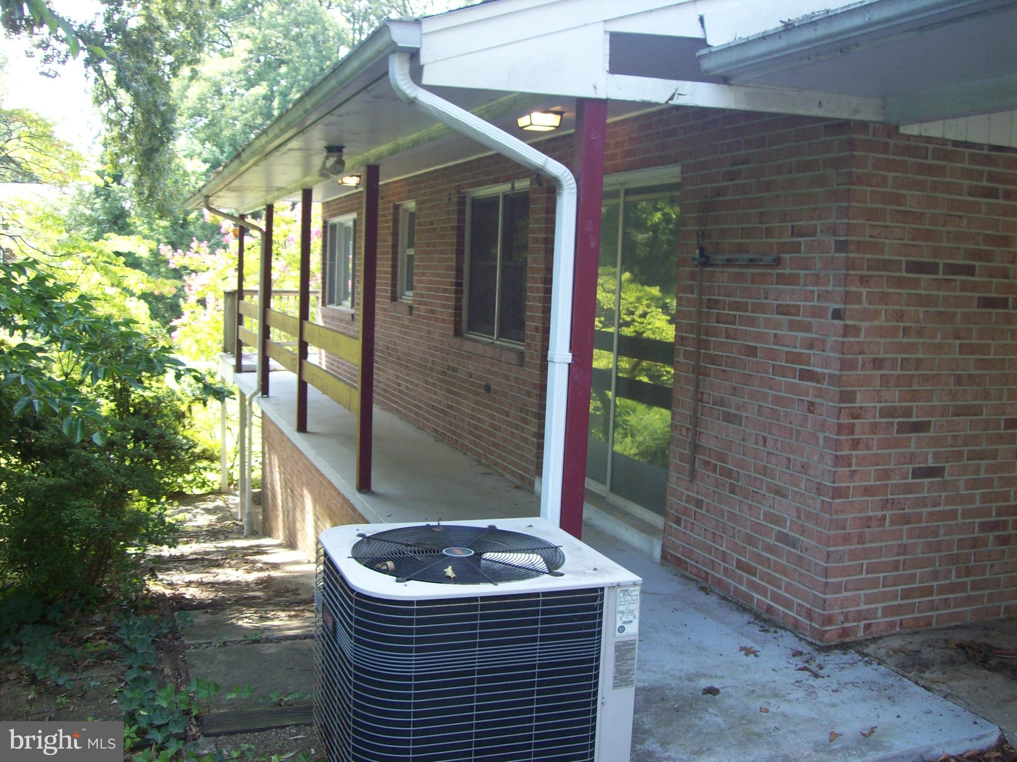 103 Woodland Rd