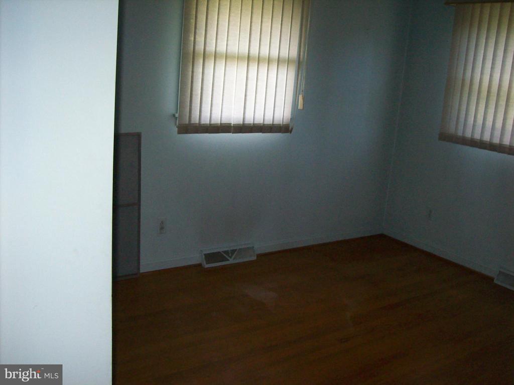 103 Woodland Rd