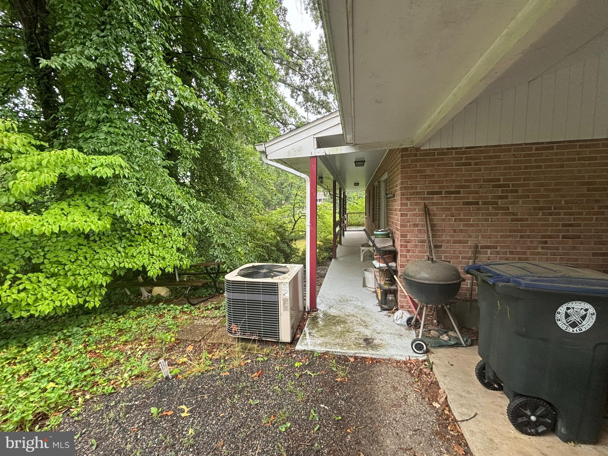 103 Woodland Rd