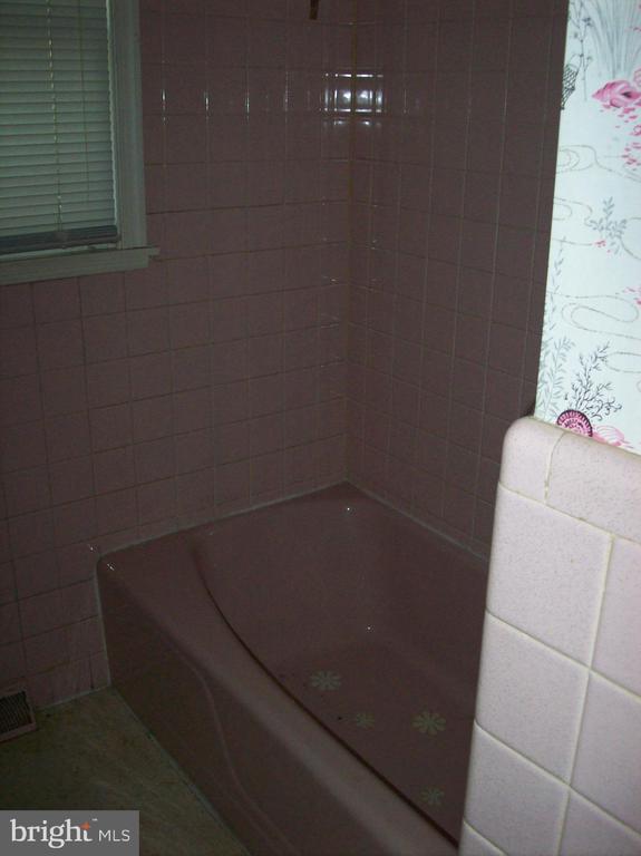 103 Woodland Rd