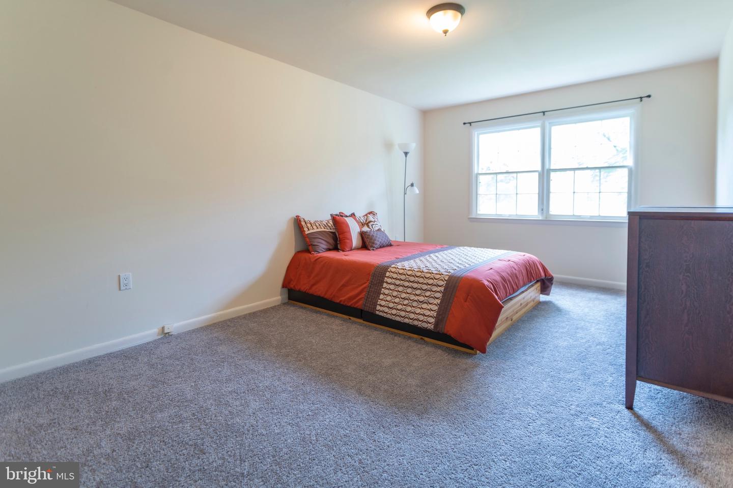 9453 FAIRFAX BOULEVARD Unit: 202