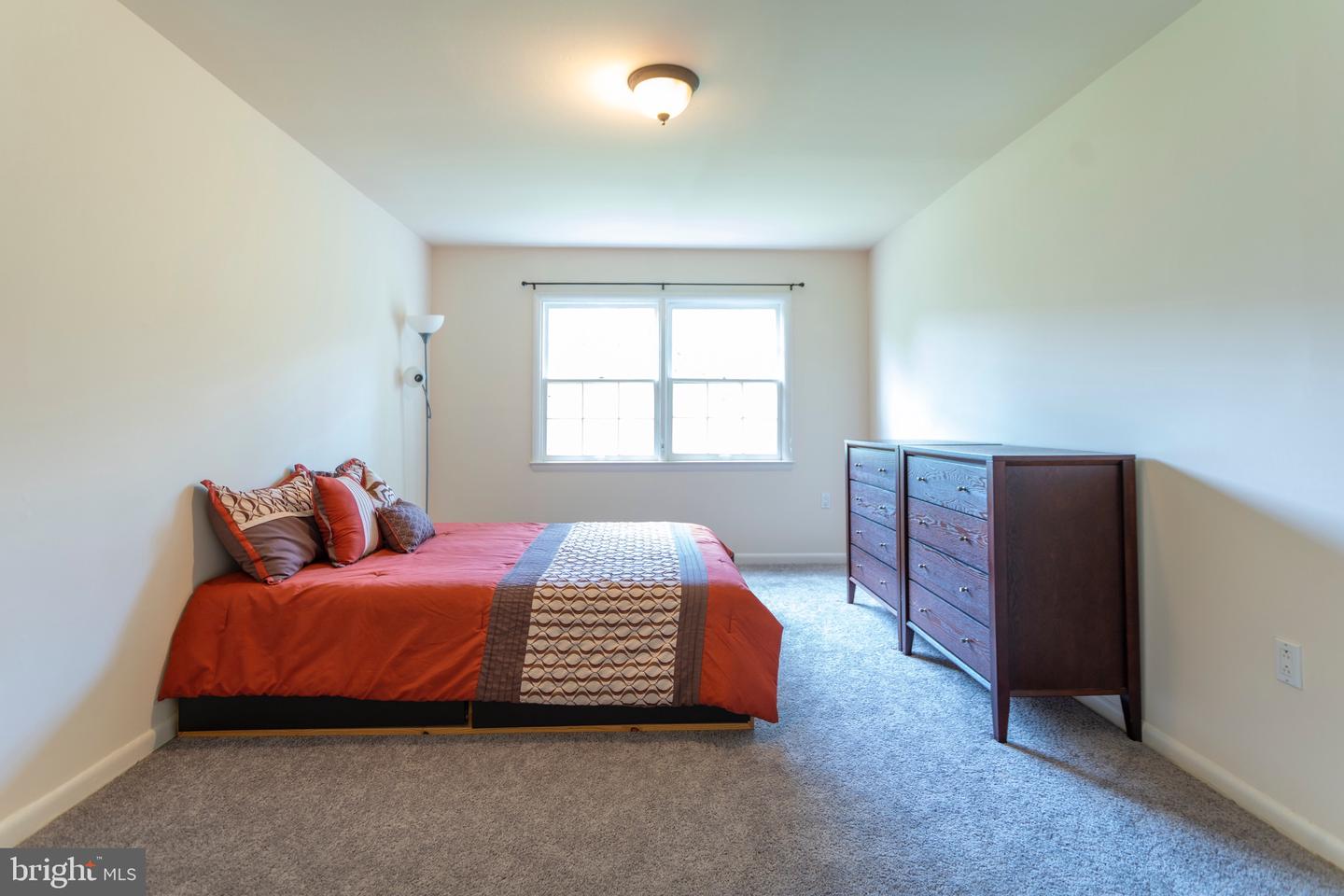 9453 FAIRFAX BOULEVARD Unit: 202