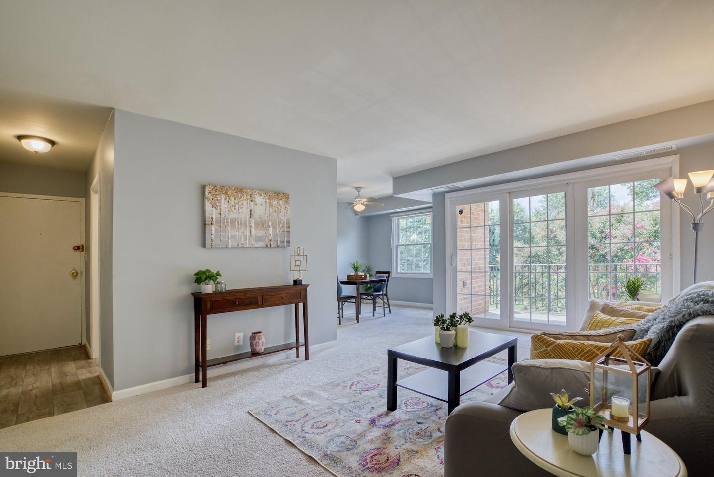 3961 LYNDHURST DRIVE Unit: 301